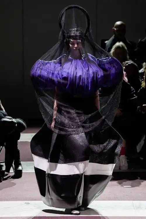 超现实主义结构感设计你能看得懂吗commedesgar04ons2020秋冬系列