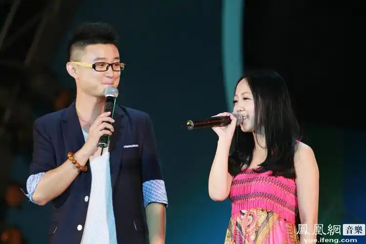 魏新雨同名专辑发布会在京举行 各界好友纷纷祝福1