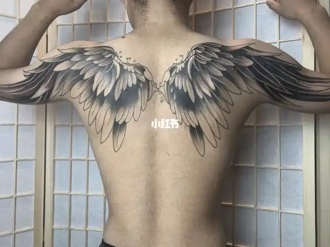 给我一双梦想的翅膀_勾陈刺青艺术工作室攻略_纹身_纹身也清新_美妆