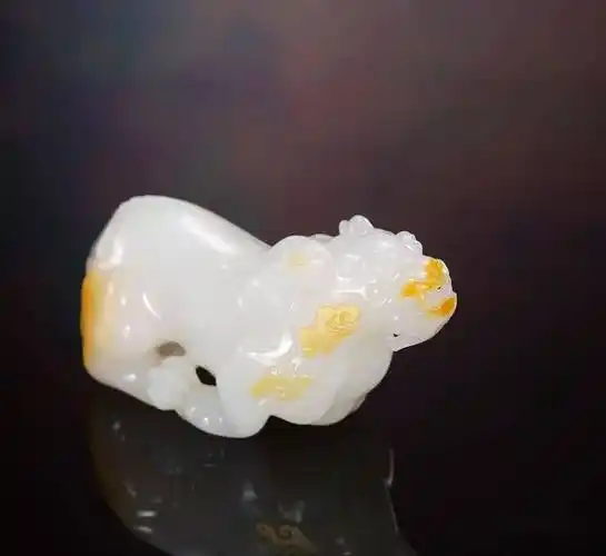 lot23009 洽购 · 吴金星 和田玉籽料貔貅把件_作品_玉雕_广纳