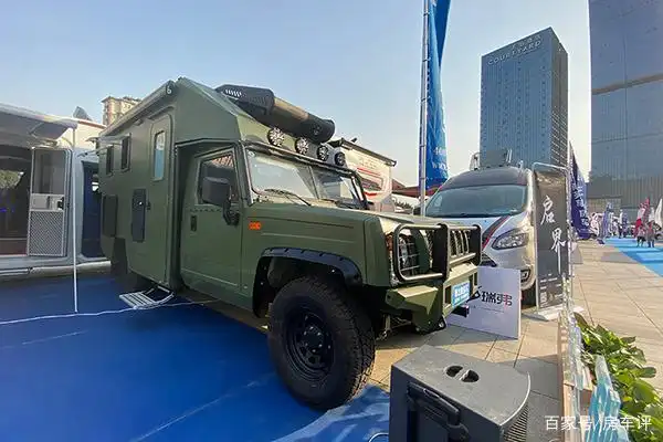北汽勇士房车,性能强悍每一公斤重量都是为越野而