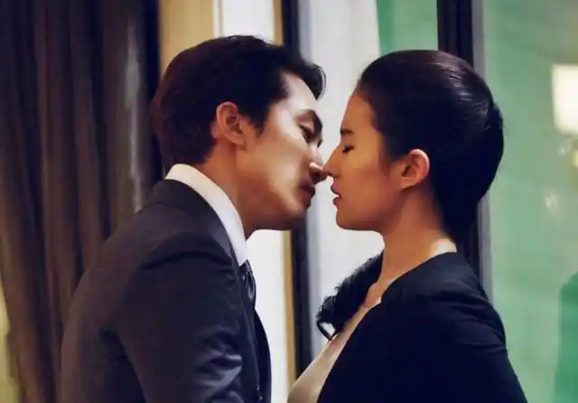 宋承宪刘亦菲近况如何(无修图照引网友热议)(61)