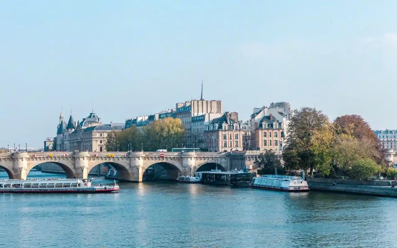 法国塞纳河唯美风景图片桌面壁纸