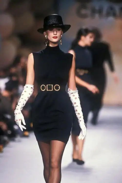 1980年代chanel秀场上的经典黑裙