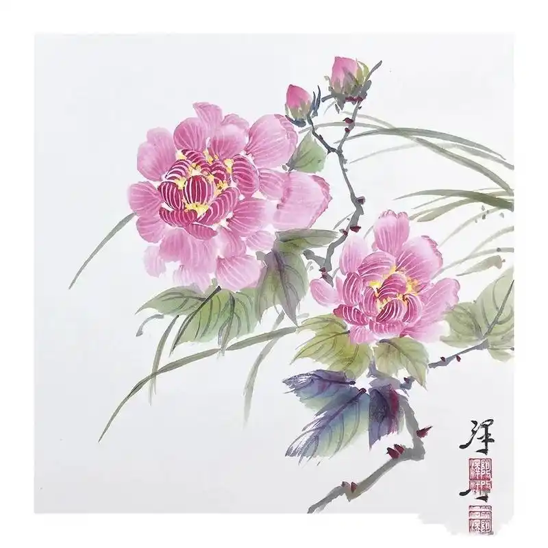 芙蓉花的画法 1画粉色芙蓉花时采用点厾法,用较大且含水量大的毛笔,调
