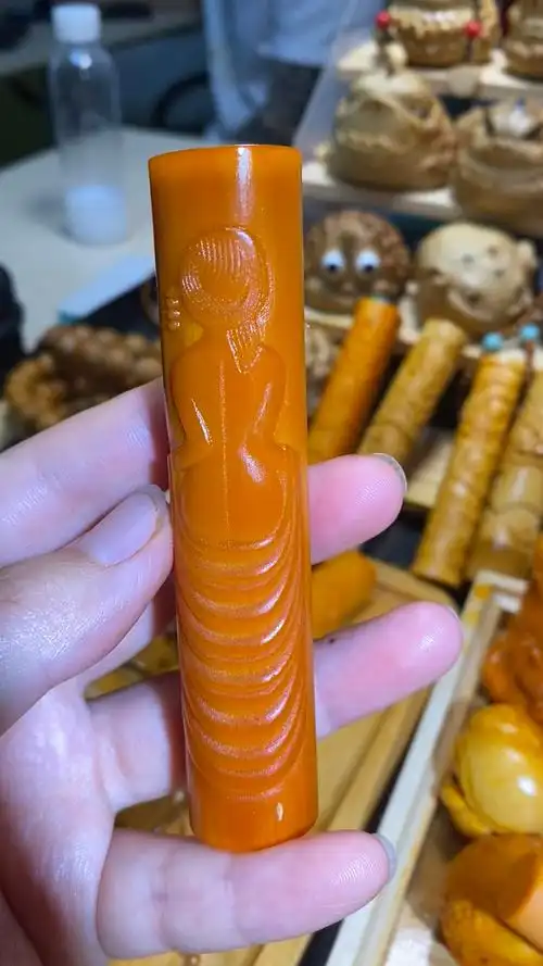 实心竹玉化好的美女图