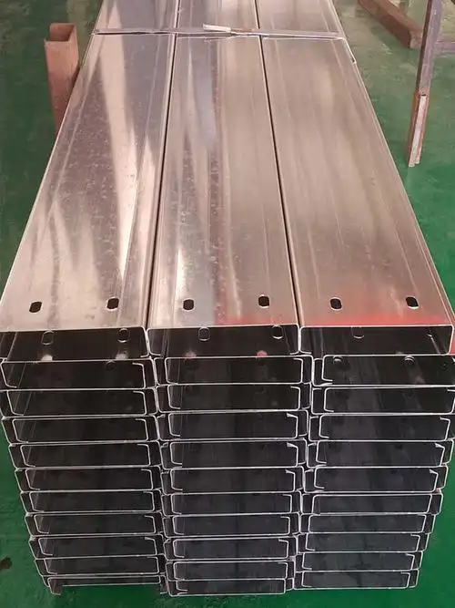 22号冲孔c型钢檩条