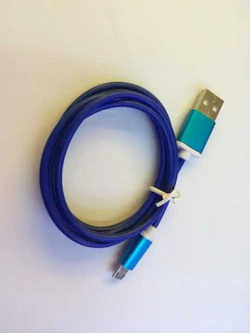 厂家直销 三星v8接口铝合金数据线