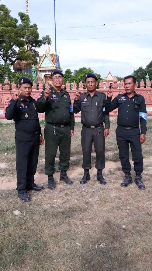 应提的是,柬埔寨国家选举委员会秘书长狄尼塔,国家警察总署副署长兼