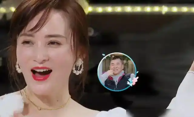 蒋勤勤和刘涛同框无论气质还是脸蛋蒋勤勤都更胜一筹