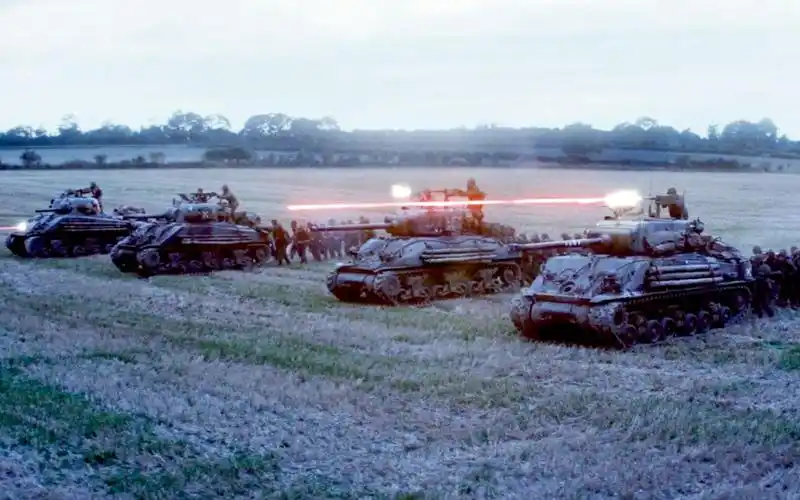 电影:狂怒,告诉你当年德国虎式坦克有多么恐怖-jc影视回忆录-jc影视