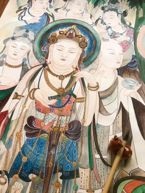 画完却更喜欢右边拿钵的菩萨#画画的日常  #手绘  #水彩  #敦煌莫高窟
