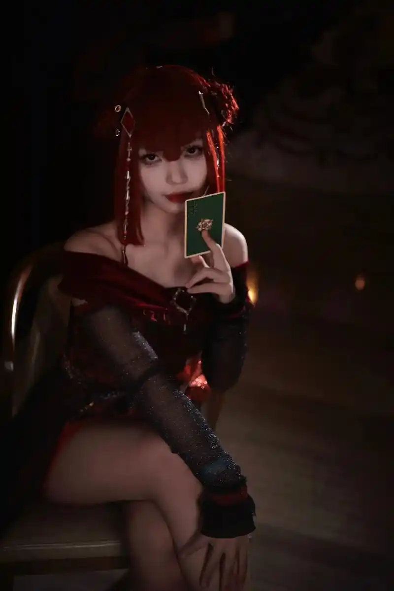 "从现在开始我将只剩下黑暗"#齐娜cos #场照 #叶罗丽精 - 抖音