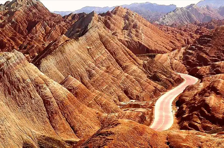 甘肃张掖丹霞地貌一瞥