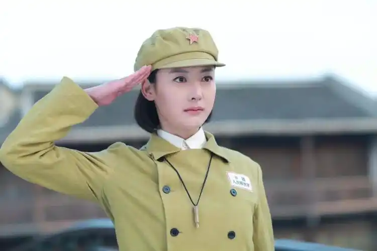 野山鹰将于今晚登陆电视剧频道杨舒化身果敢狙击手战火红颜高歌巾帼