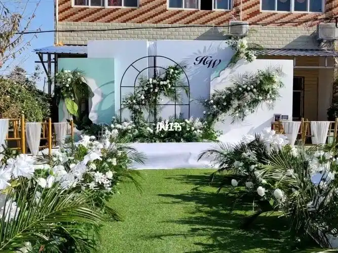 白绿小清新户外婚礼场景布置草坪婚礼视频
