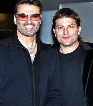 歌手"乔治-迈克尔的发言人英国时间前日(10月6日)否认乔治与男友kenny