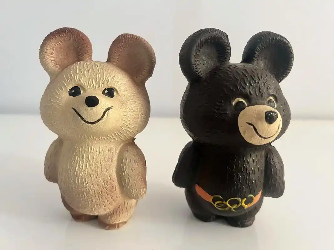 此两款小熊米莎是苏联1979年出品 - 抖音