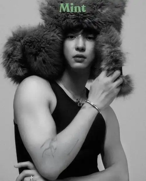 朴灿烈|ins更新画报,花美男