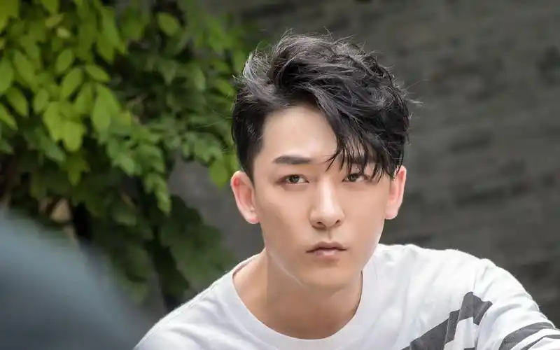 【mic王一浩phibian】这是谁家实力宠粉的一号情人呀_哔哩哔哩_bili