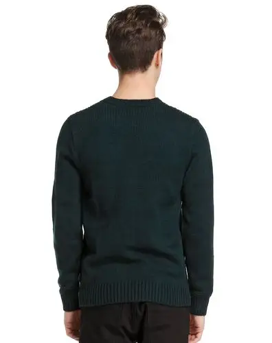 深墨绿色圆领舒适长袖针织衫