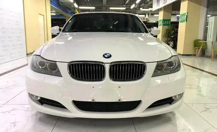 宝马 3系 2012款 325i 豪华型