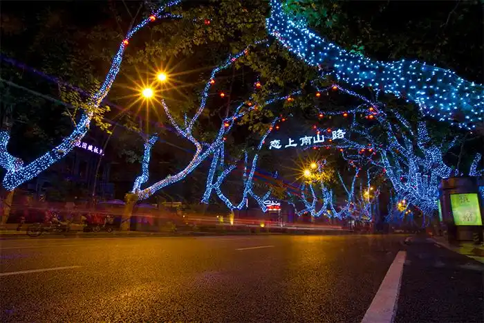 城市不同的道路做照明分别都有哪些要求?-明亮照明