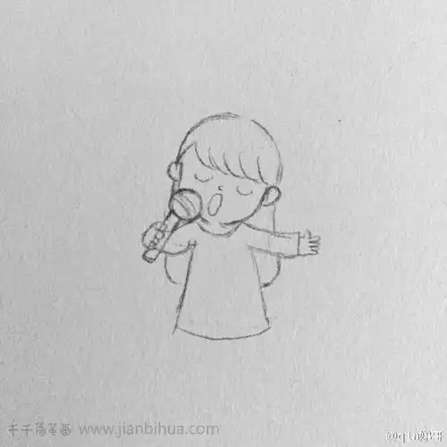 唱歌的小女孩儿简笔画