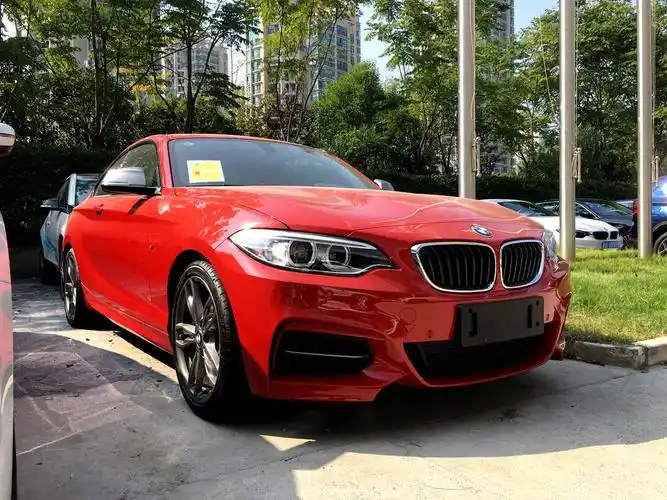 无敌小钢炮,宝马 m240i 墨尔本红/黑内 现车优惠5.98万元
