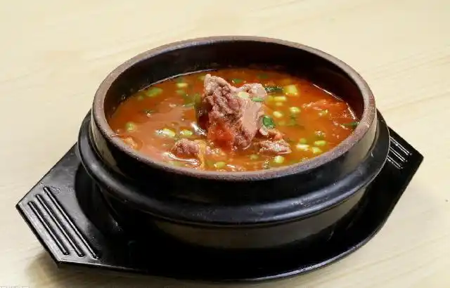 你和吃货之间,只差了一碗香辣牛肉汤