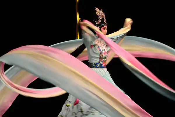 天女散花中的天女是谁 天女的真实身份竟是她