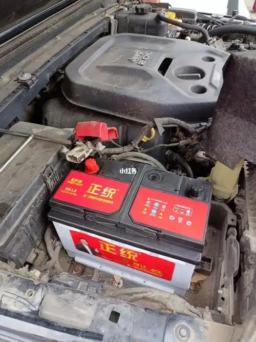 吉普越野车安装正统efb70#正统汽车蓄电池  #汽车蓄电池  #汽车电瓶