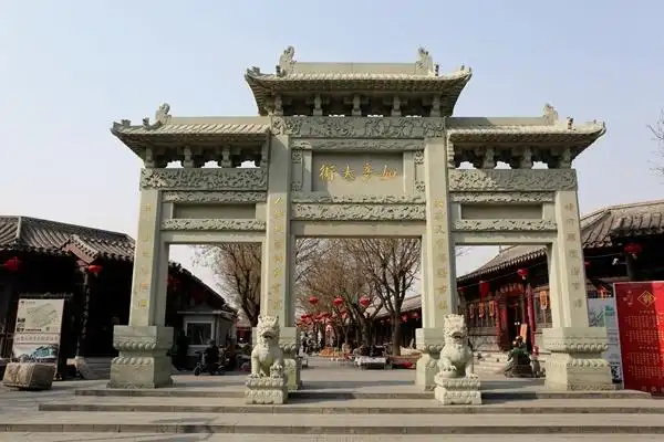 祜二年(1214)置"柳口镇",为该镇行政建置之始,元末明初更名为杨柳青镇