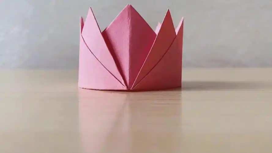 手把手,教你皇冠的折纸方法,简单又漂亮!