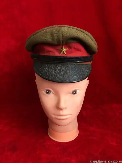 二战,日本昭五式大檐帽原品…品相不错,头围56厘米左右…价格和谐