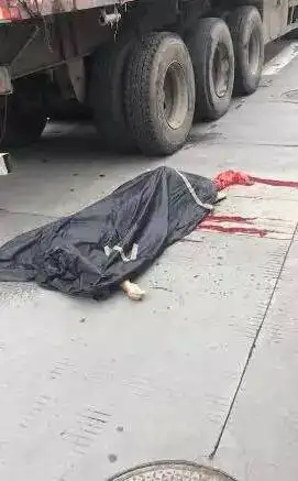 刷爆朋友圈的这起泰州车祸,到底是谁的责任?警情通报来了_手机搜狐网