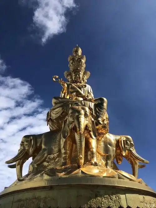 这难道就是传说中的八面佛吗哈哈