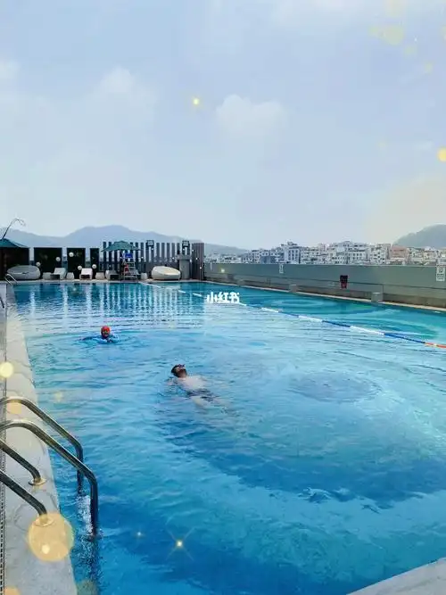 广州南湖假日酒店广州恒温游泳池