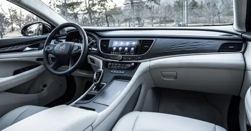 花不到30万享受50万待遇试驾新款别克君越avenir