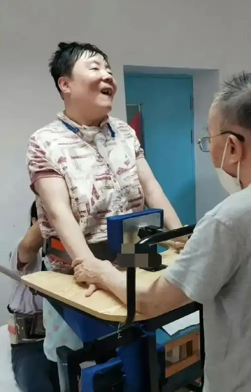 50岁"清华女神"朱令现已病危,凶手虽被锁定,奈何至今无法结案