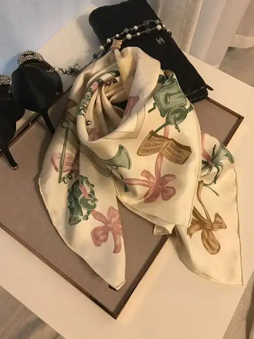 宝石蝶真丝丝巾17春季新款中小方巾中国风桑蚕丝围巾女/百鸟朝凤