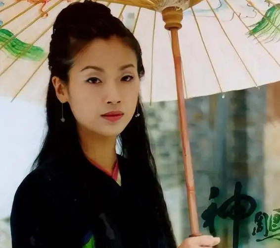 "最丑小龙女"吴倩莲?你所不知道的清冷人生,隐退半生依旧清醒