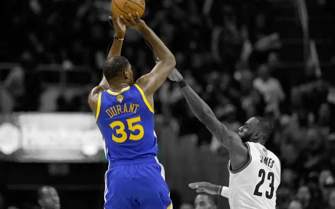 慢动作欣赏,气质拉满!杜兰特这跳投简直无解