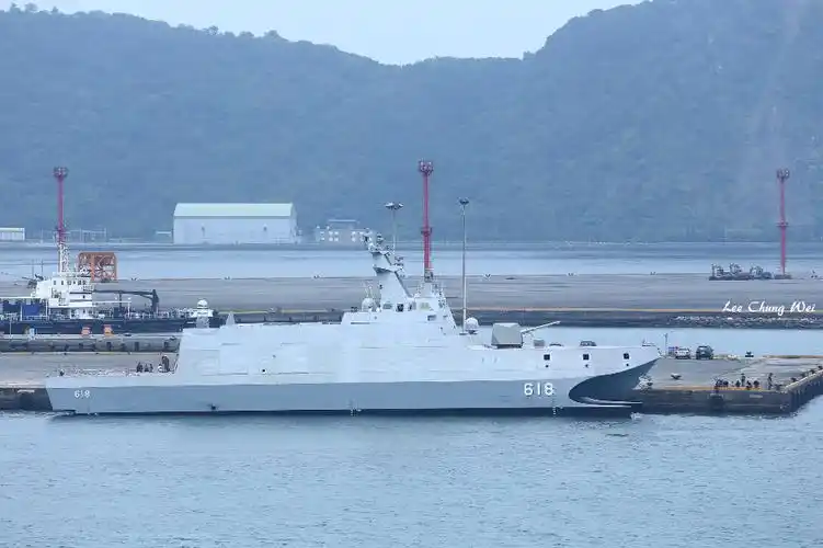 沱江号(618)轻型导弹护卫舰