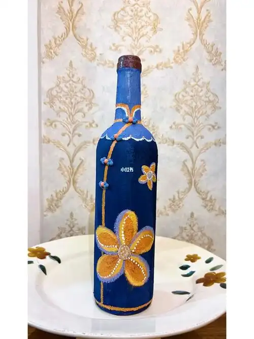 里的酒瓶不要扔 存起来diy可以当摆件#废物利用  #diy手工制作  #涂鸦