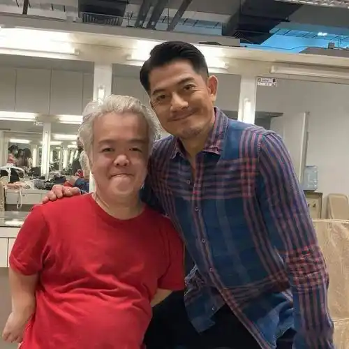 身高1米33受尽歧视36岁香港男星先天发育不全感谢冯德伦提携入行