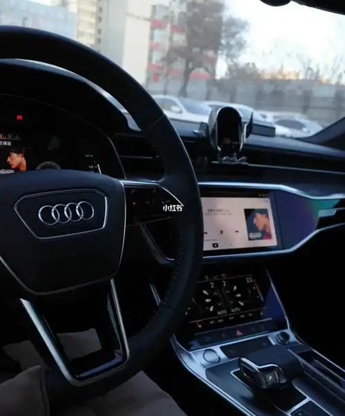 女生开奥迪a6l