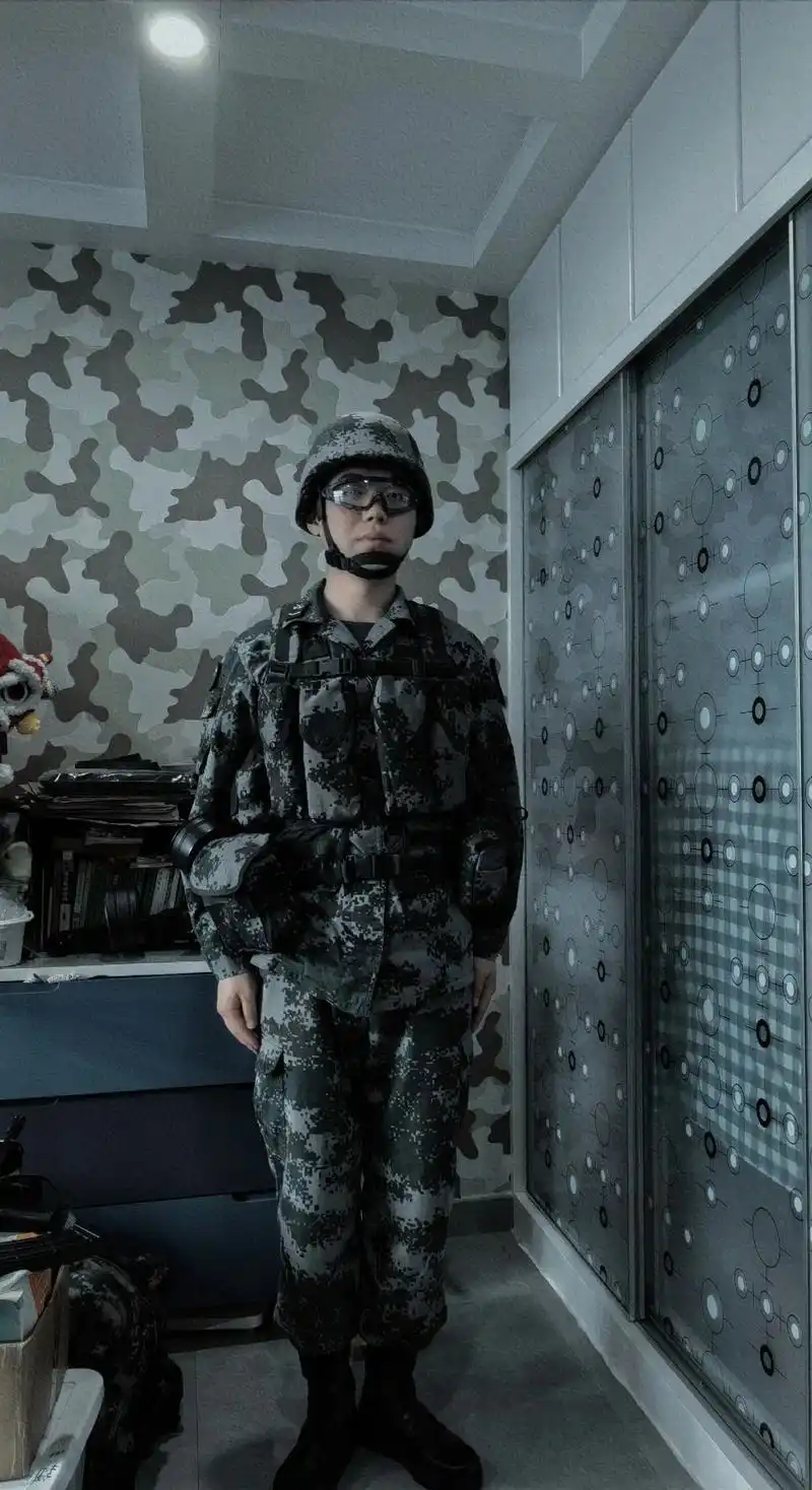 06携行具.拿好装备上飞机,今登陆洛杉矶.#军事爱好者 #军 - 抖音