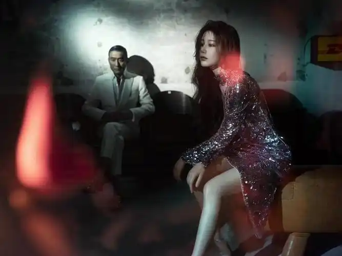 【组图】《追龙2》兔兔→"晶女郎"邱意浓性感写真