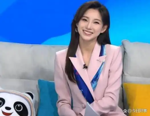 11个美女,是央视各频道的"当家花旦","六公主"尤其性感